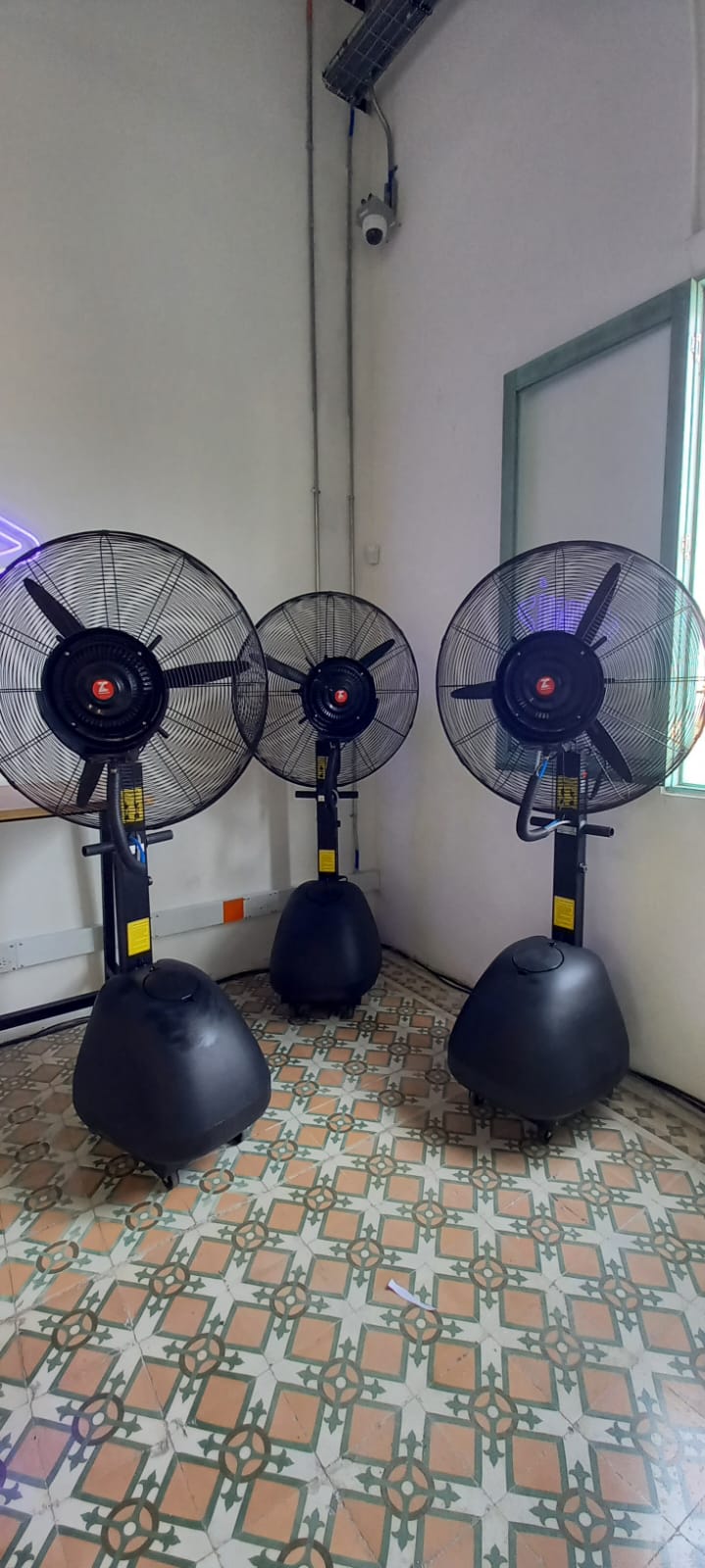 ALQUILER DE VENTILADOR ASPERSOR DE AGUA